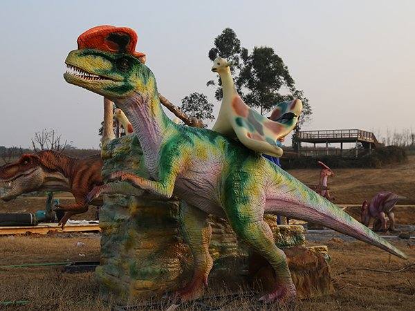Ride-on animatronic dinosaur for theme park