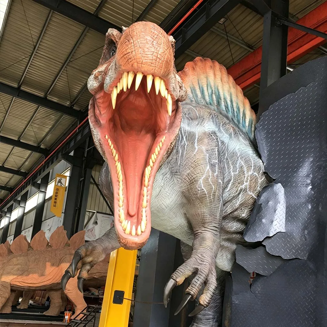 Side profile of an animatronic Spinosaurus model